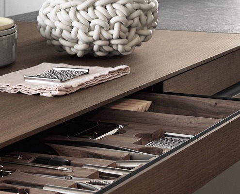 Quality imported kitchen's wooden drawer with silver cutlery